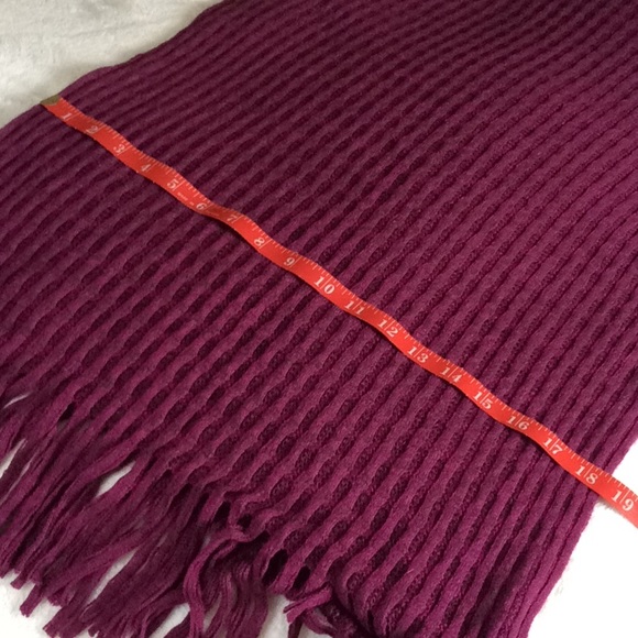 Knit Textured Scarf Wrap Fuchsia - Picture 5 of 5